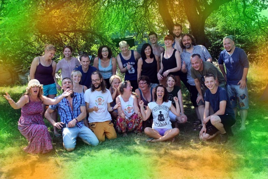 Weekend z jogą śmiechu na Kaszubach w Pure Space,14-16.08.2015